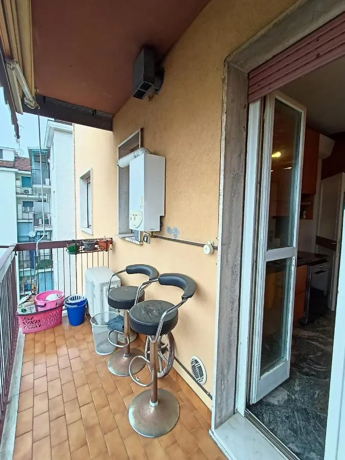 Red Wine Apartment Milan